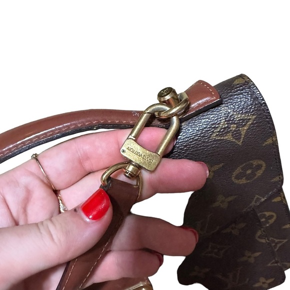 Louis Vuitton Authentic Monceau Travel Bag Monogram Canvas Cross Body Bag - Picture 4 of 12